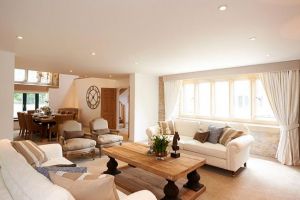 all-9-luxury-homes-at-former-smithills-coaching-house-have-been-sold