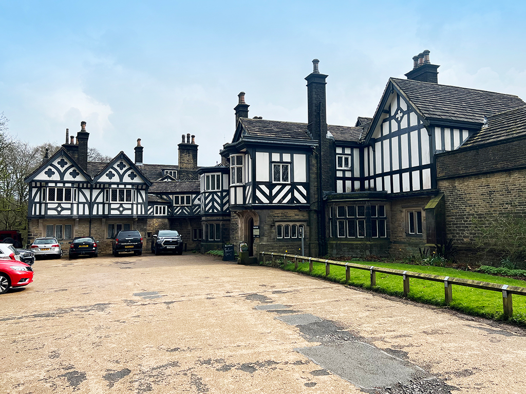 cardwells-estate-agents-bolton-smithills-hall