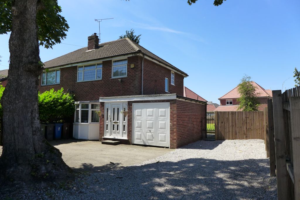 Mosley Common Road, Tyldesley