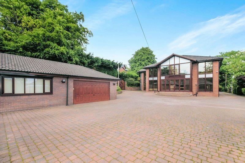 amir-khan-and-wife-faryal-list-their-lostock-mansion-in-bolton-for-sale