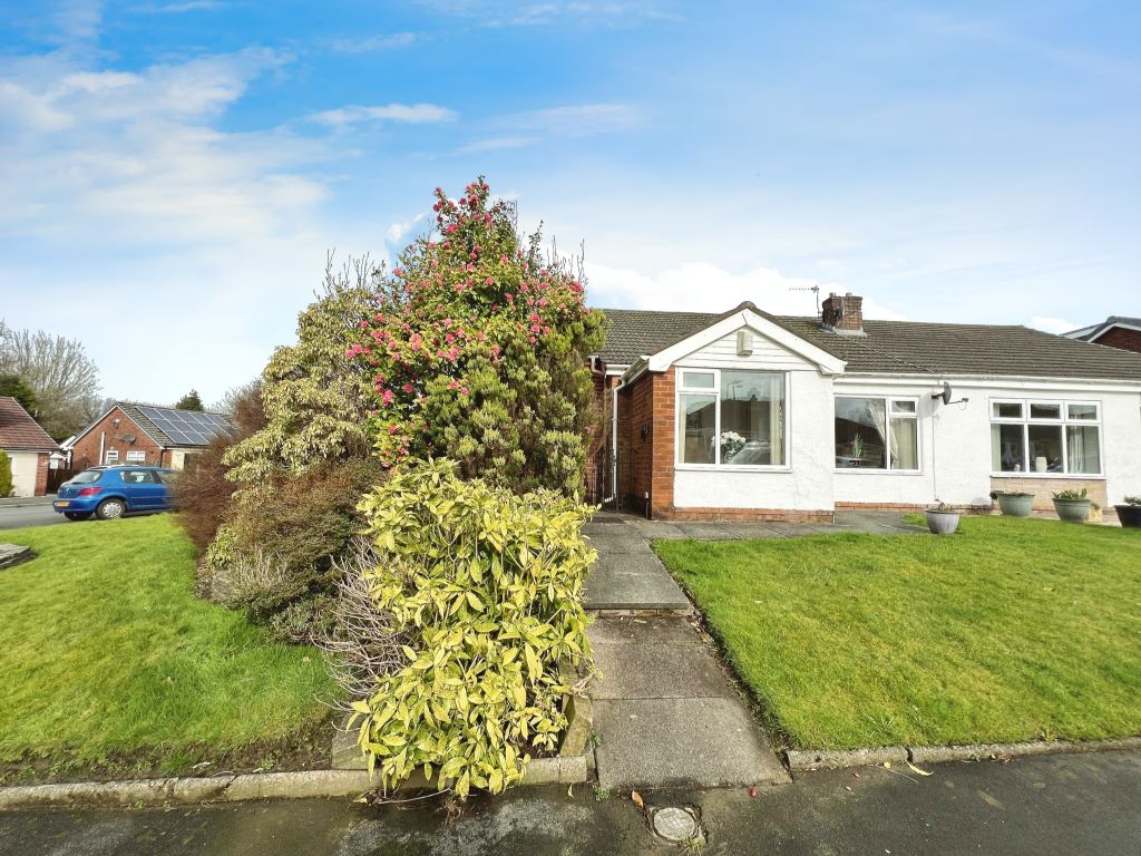 Denstone Crescent, Harwood