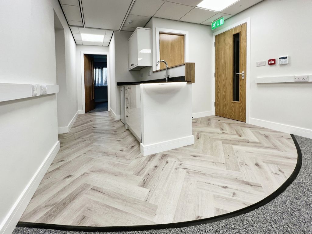 Luxury First floor office on Darwen Road, Bromley Cross, Bolton, BL7