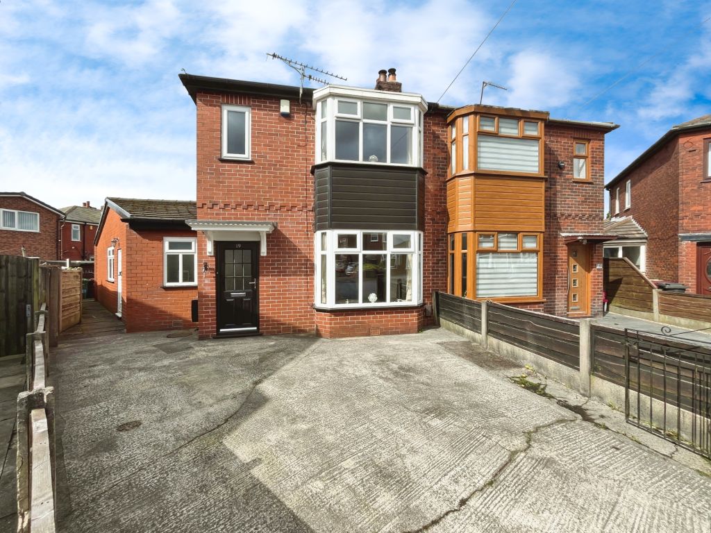 Frinton Road, Middle Hulton