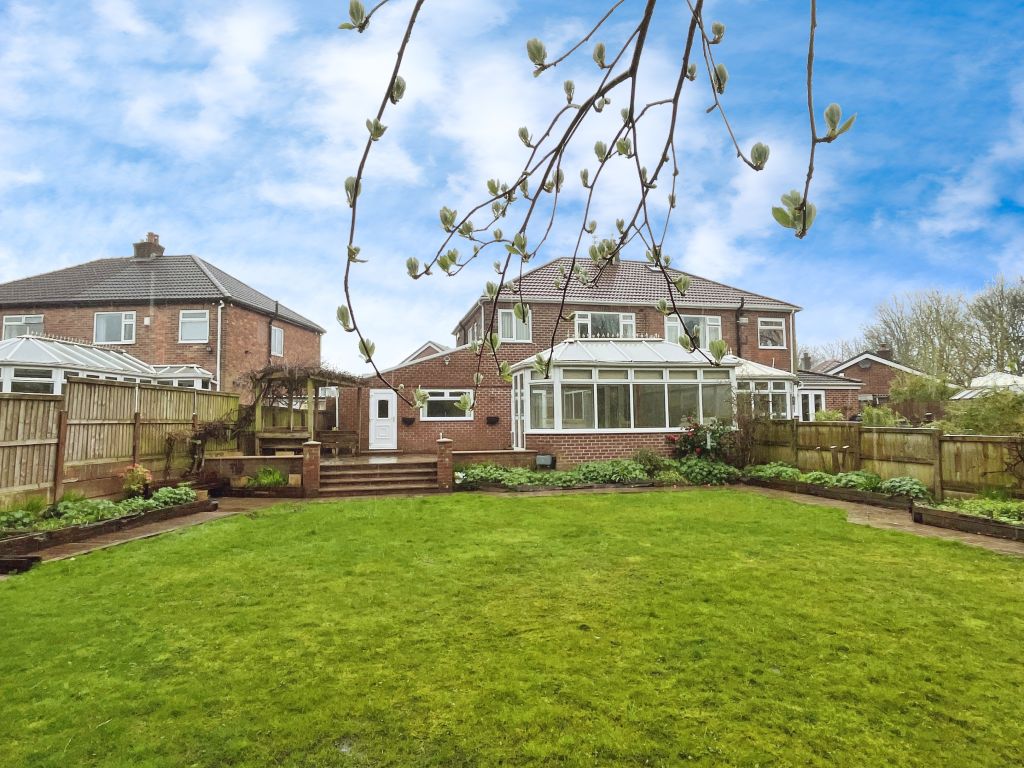 Bradford Park Drive, Bolton – FOR SALE BY AUCTION
