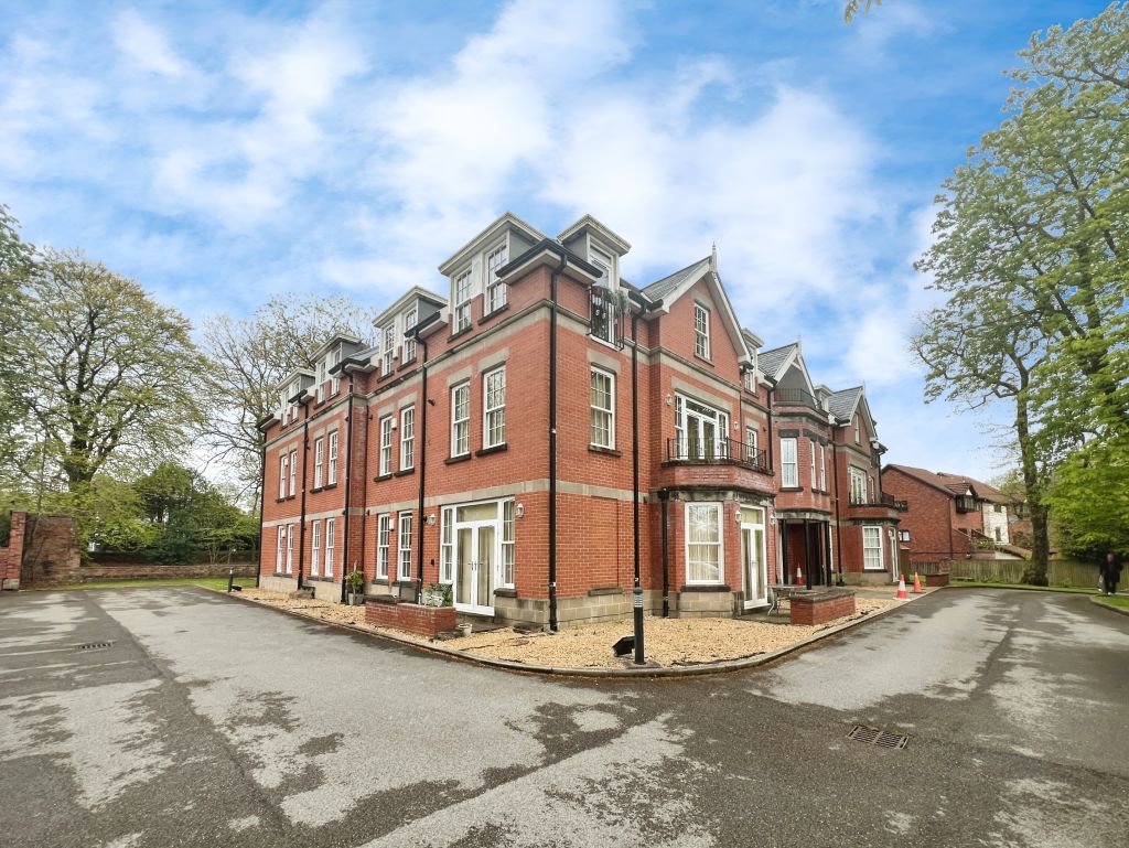 Lever House, Greenmount Lane, Heaton, Bolton, BL1 – NO UPWARD CHAIN