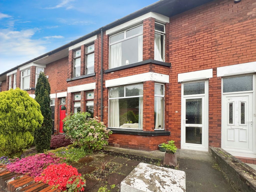 St. Johns Road, Chew Moor – FOR SALE BY AUCTION