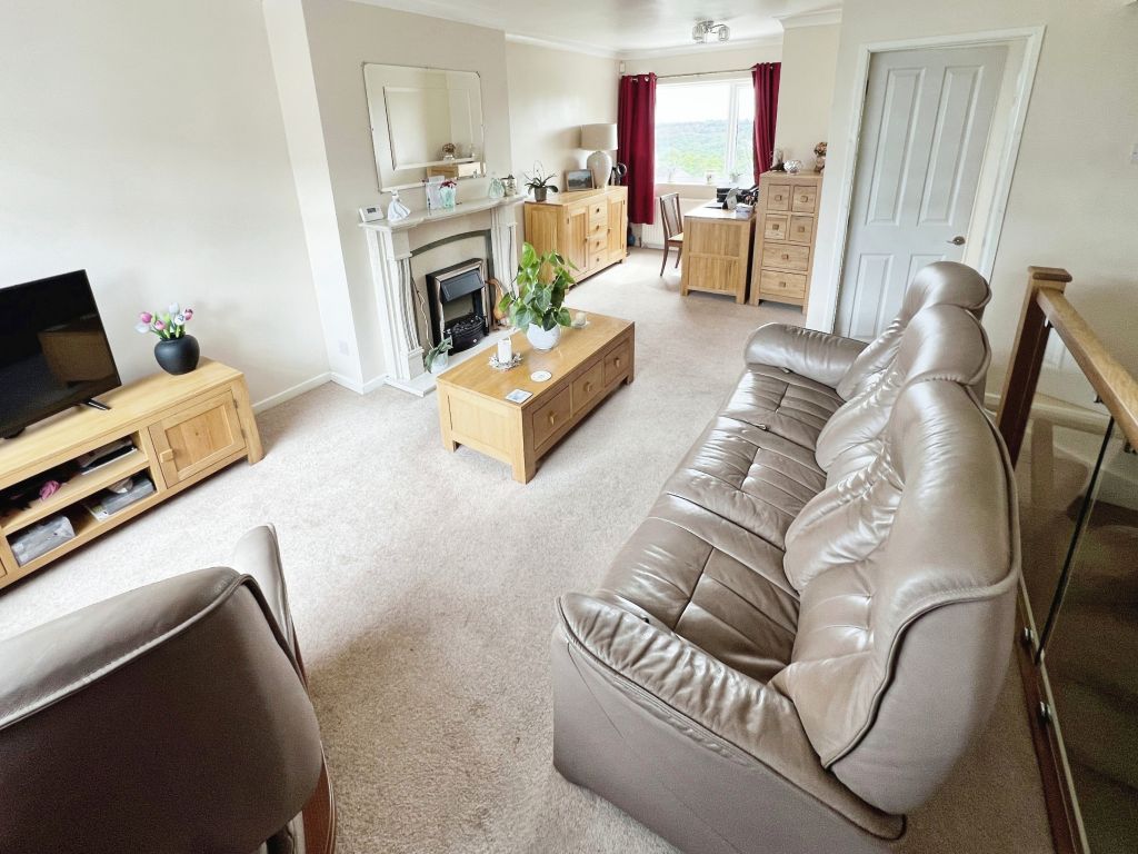 Little Stones Road, Egerton