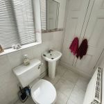 Cloakroom/wc: