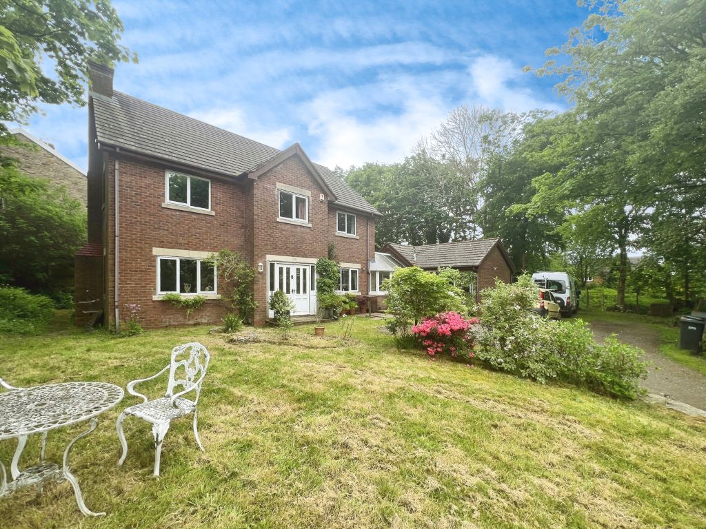 Cox Green Road, Bromley Cross – PX EXCHANGE CONSIDERED UPTO £300,000