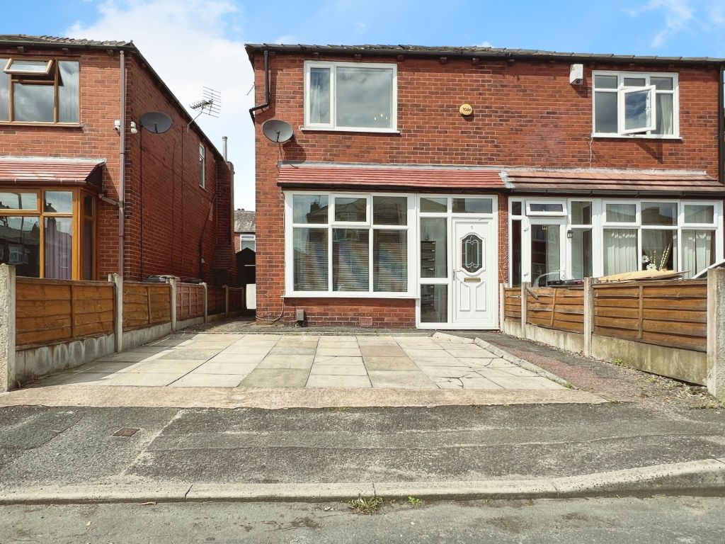 Kingston Avenue, Tonge Park