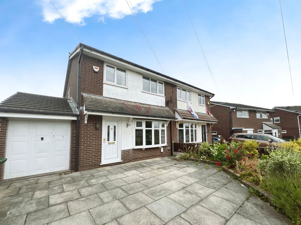 Hadleigh Close, Sharples, 3 bedroom semi det