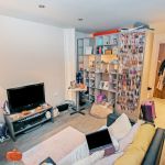 Living area 2.jpg