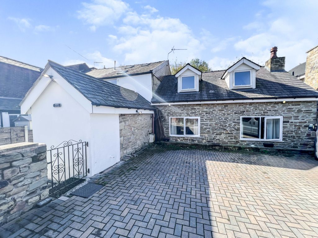 Oakenbottom Road, Breightmet, Bolton