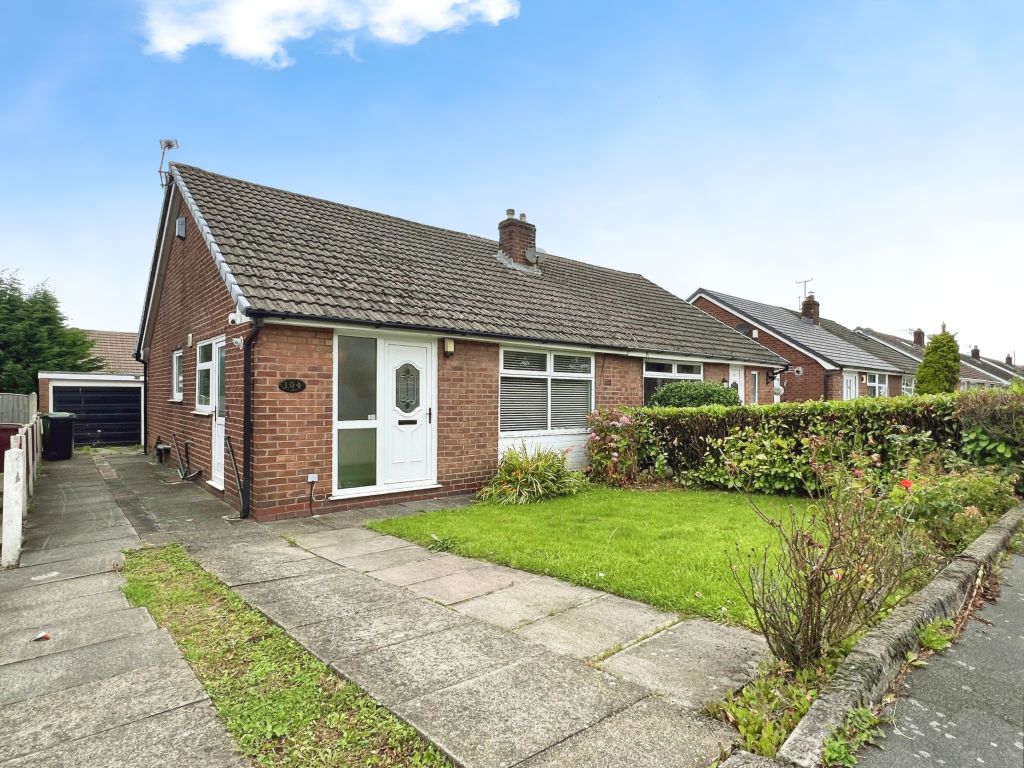 South Drive, Harwood