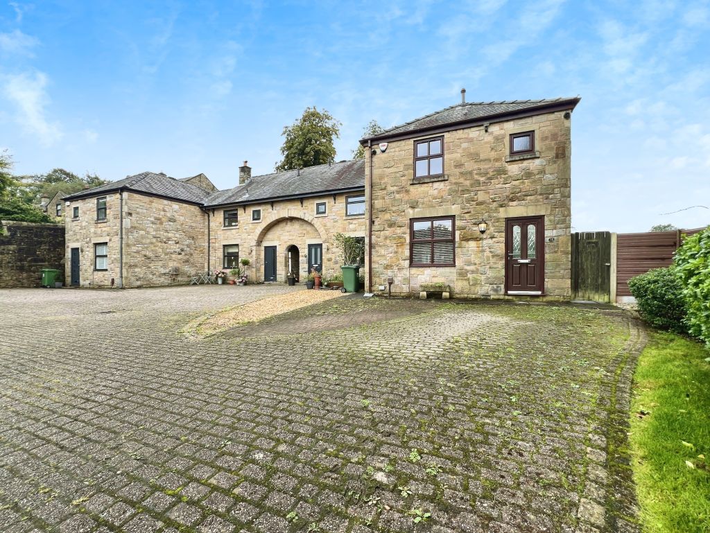 Bradshaw Hall Drive, Bradshaw