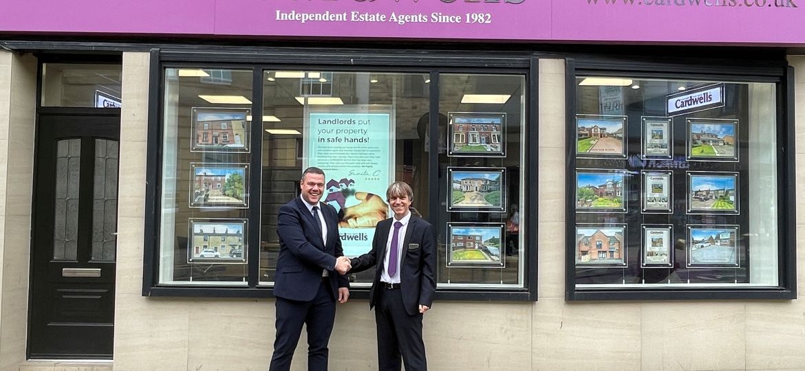 andrew cardwell welcomes craig hamilton to the cardwells