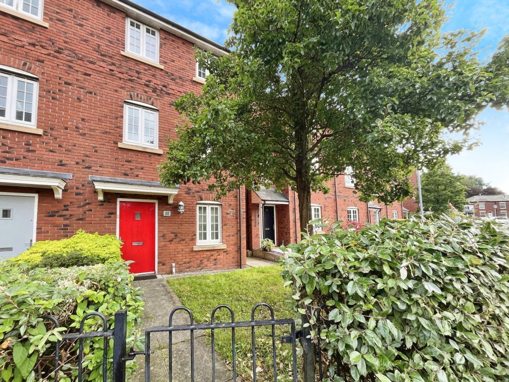 Irwell Place, Stoneclough – Available for sale with tenant in situ or vacant possession