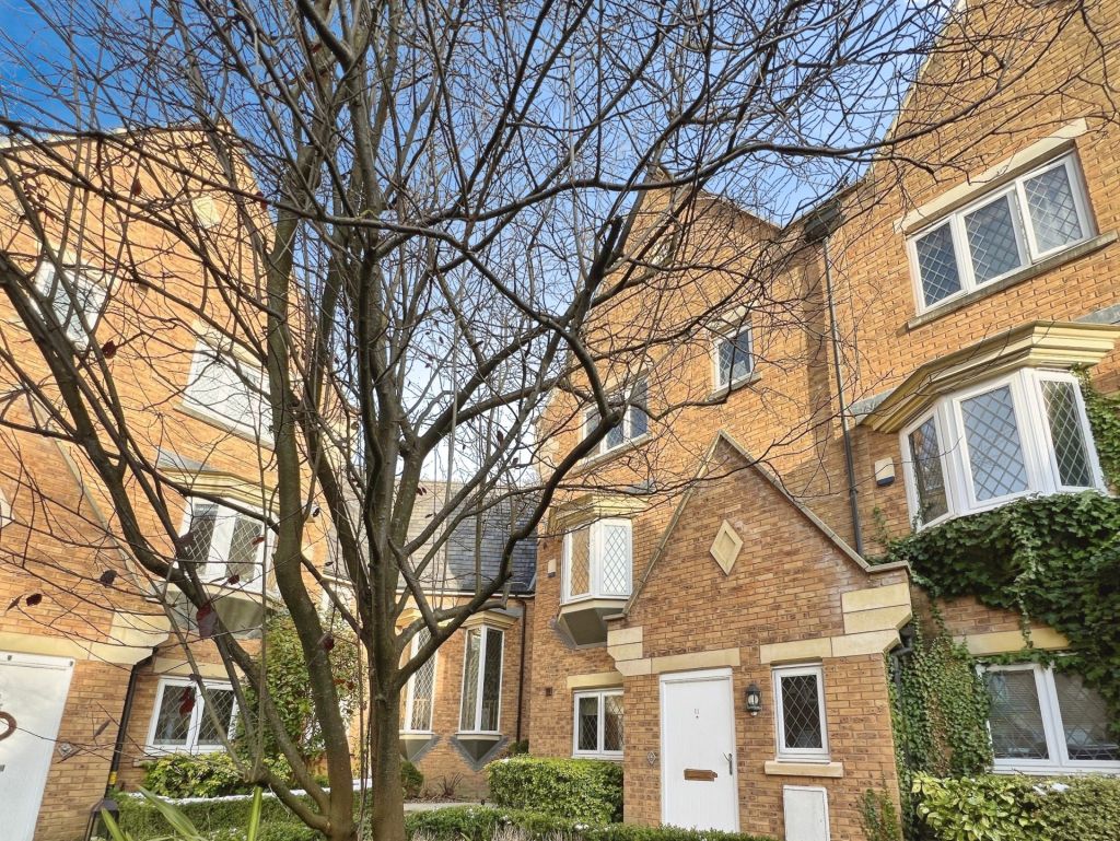 Reeceton Gardens, Heaton