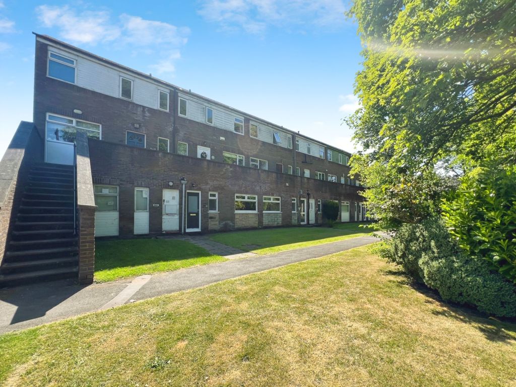 Pendle Court, Bolton