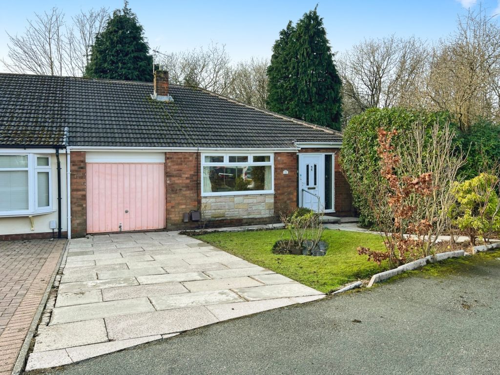 Denstone Crescent, Harwood – BEST AND FINAL OFFERS FRIDAY 14TH FEB 2PM