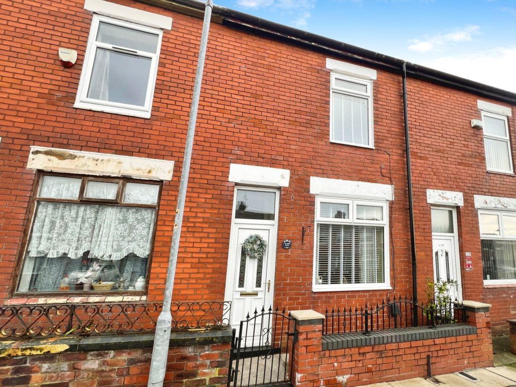 Longfield Road, Middle Hulton – Best and final offers by Thursday 13th February 3pm