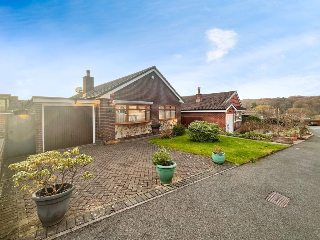 Whiting Grove, Ladybridge