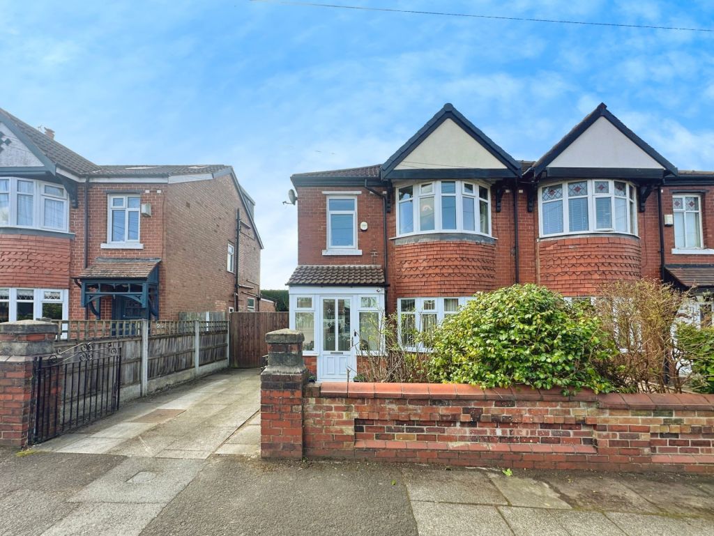 Walker Avenue, Whitefield