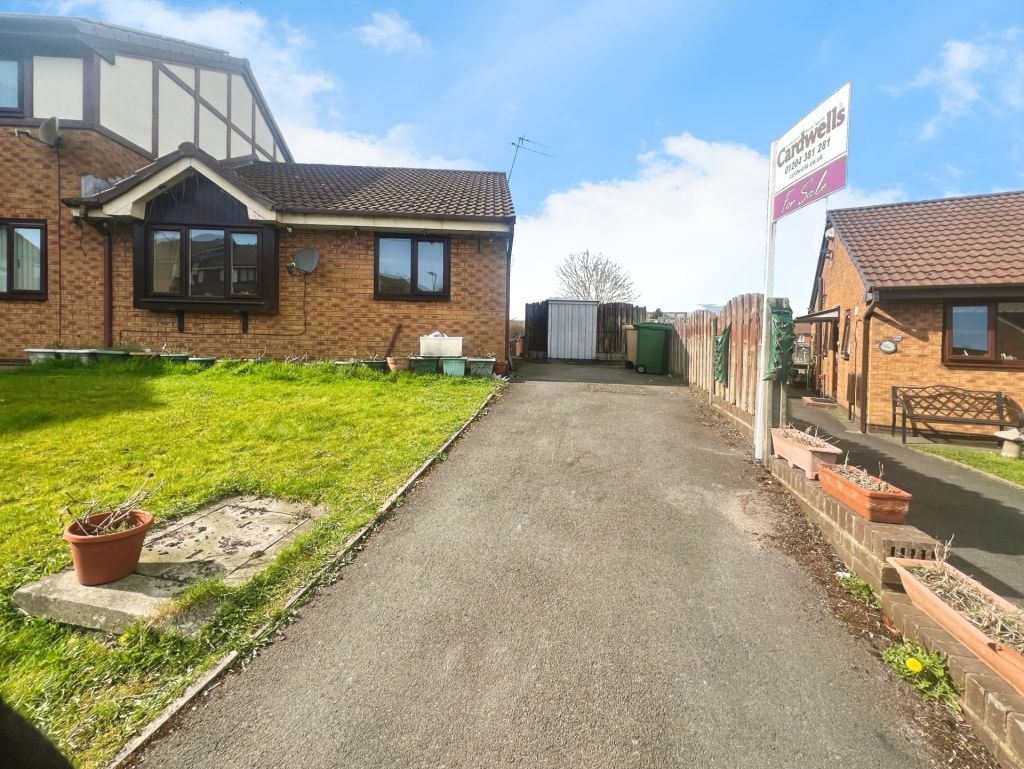 Fenners Close, Great Lever – BEST AND FINAL OFFERS THURSDAY 10TH APRIL 2PM
