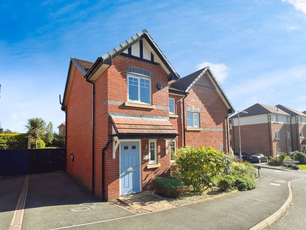 College Drive, Horwich