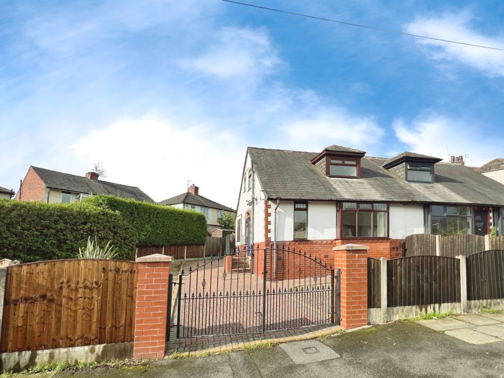 Eastgrove Avenue, Sharples