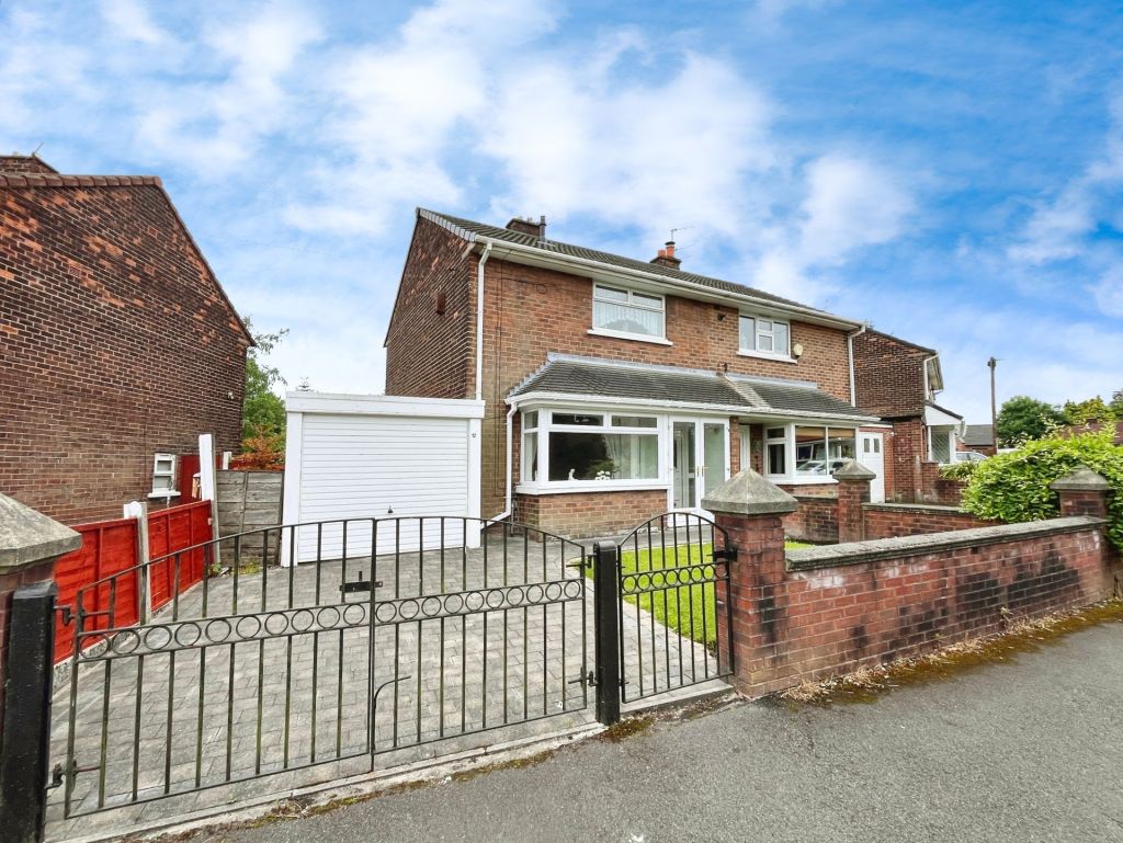 Crescent Drive, Little Hulton – Best and final by Thursday 19th June 2pm
