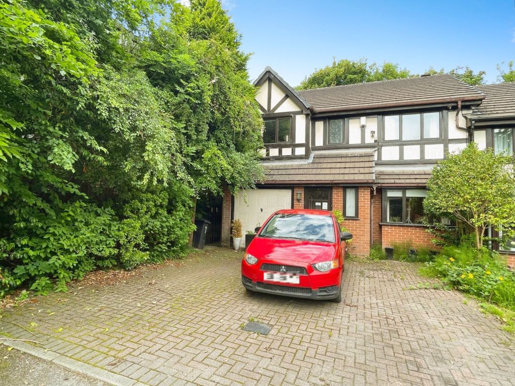 Manorfield Close, Smithills