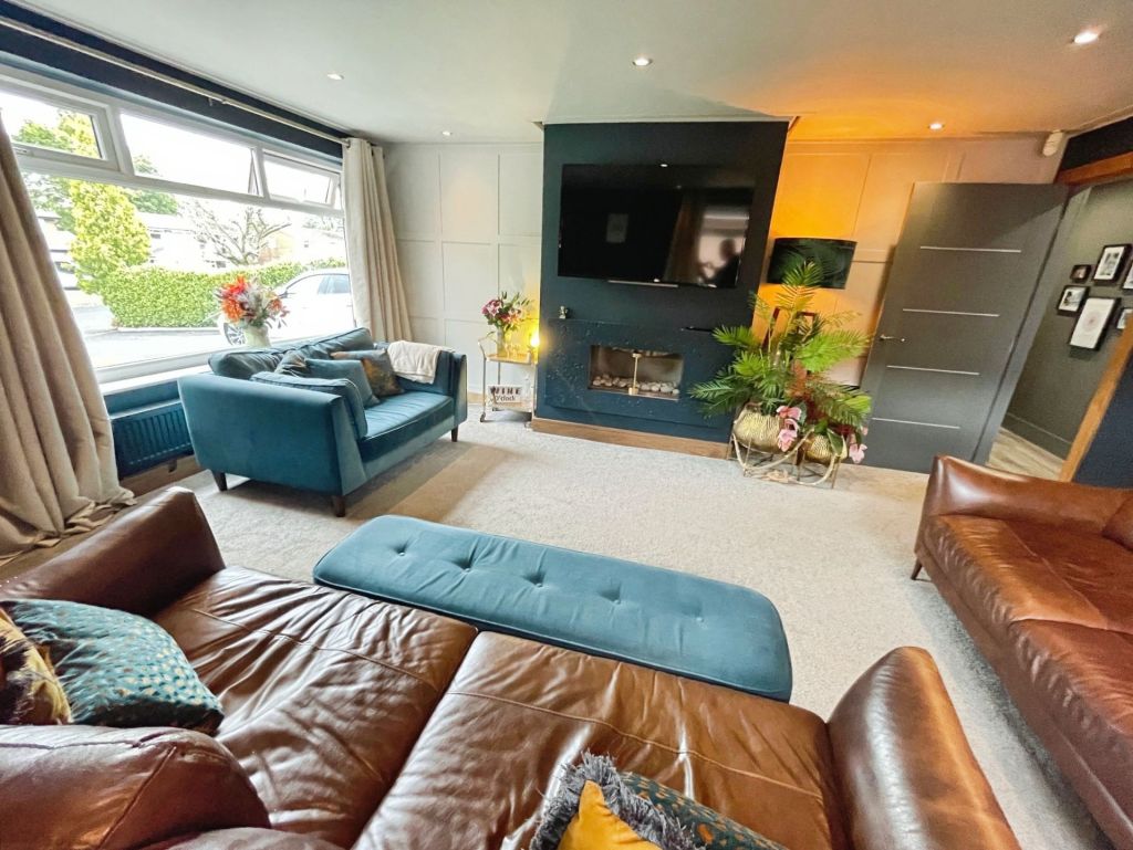 Colchester Drive, Bolton