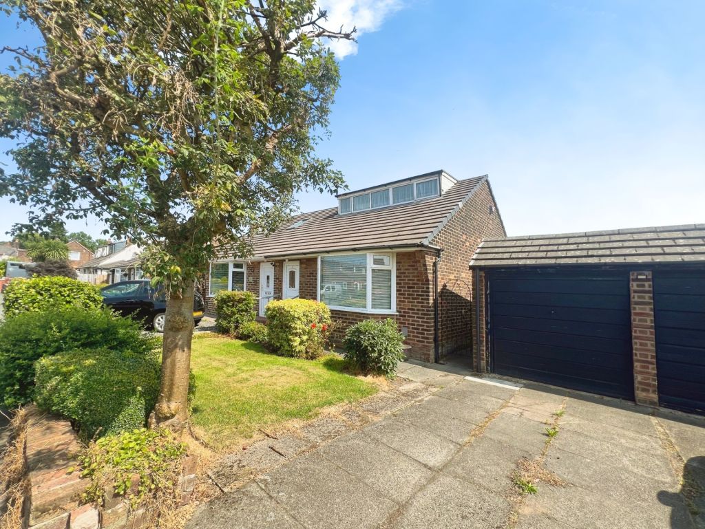 Falkland Road, Breightmet