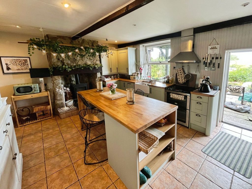 High Street, Belmont