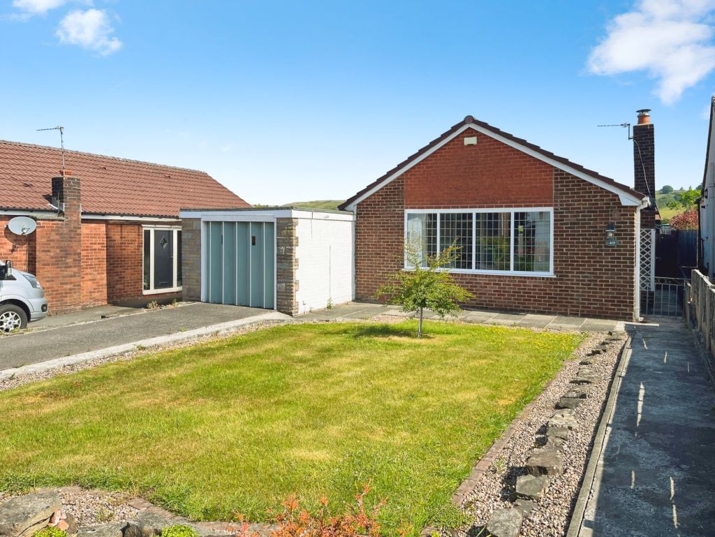 Hough Fold Way, Harwood