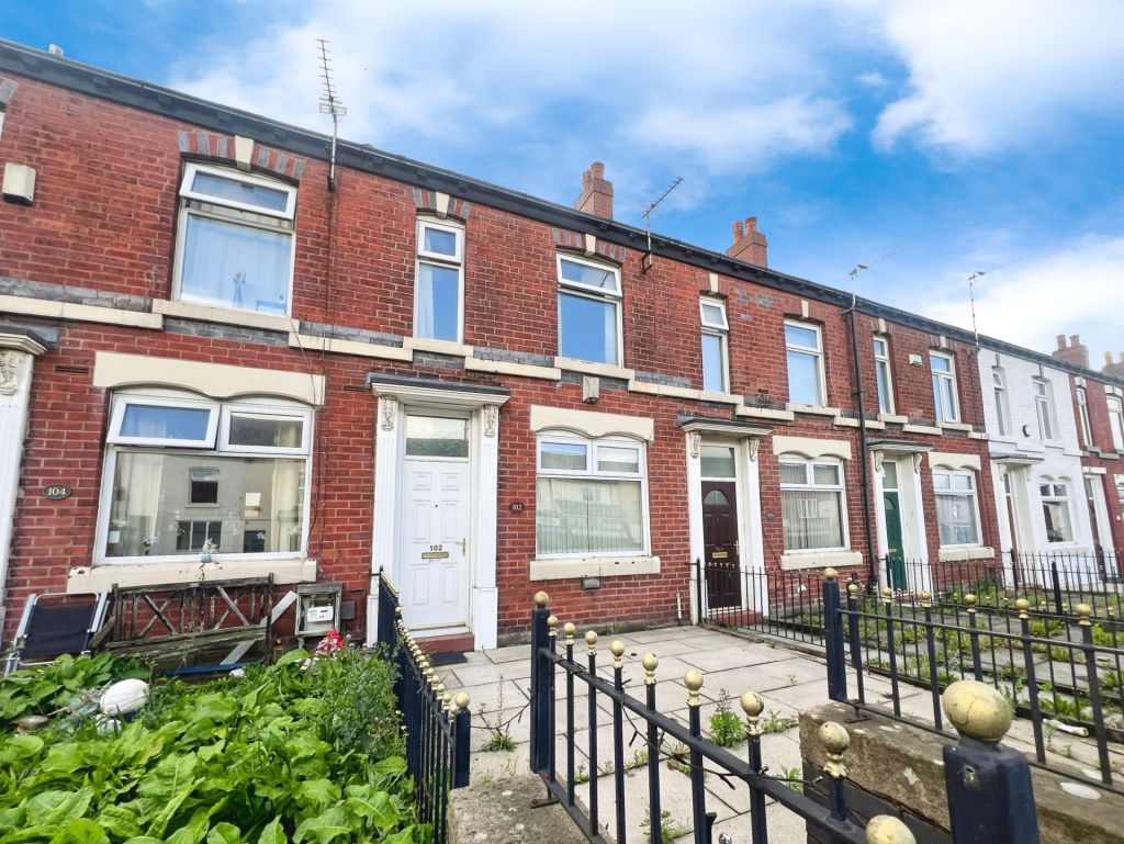 Tonge Moor Road, Tonge Moor