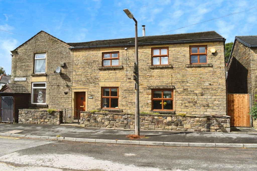 Brookfold Lane, Harwood