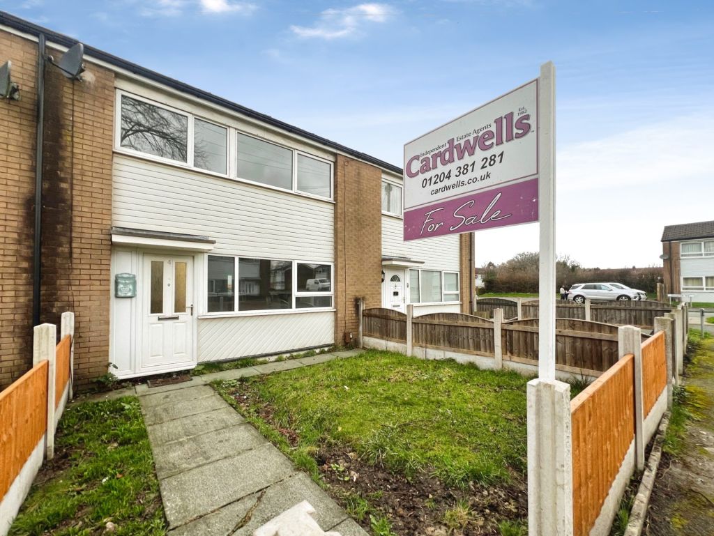 Kerry Grove, Tonge Fold