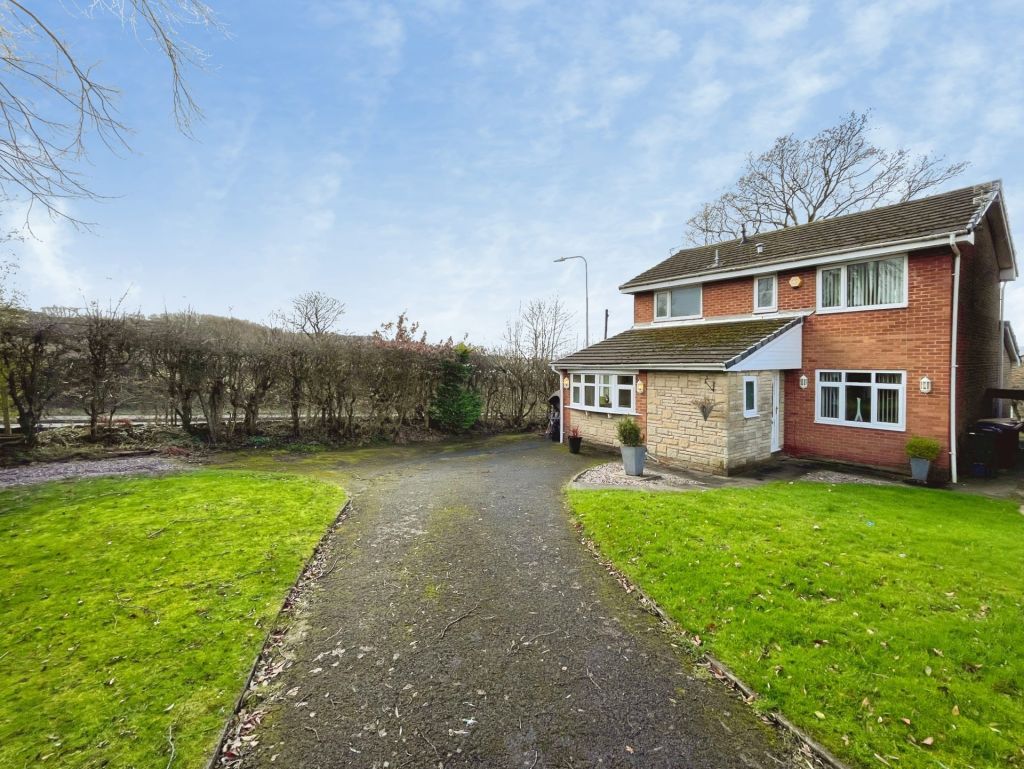 Appledore Drive, Harwood