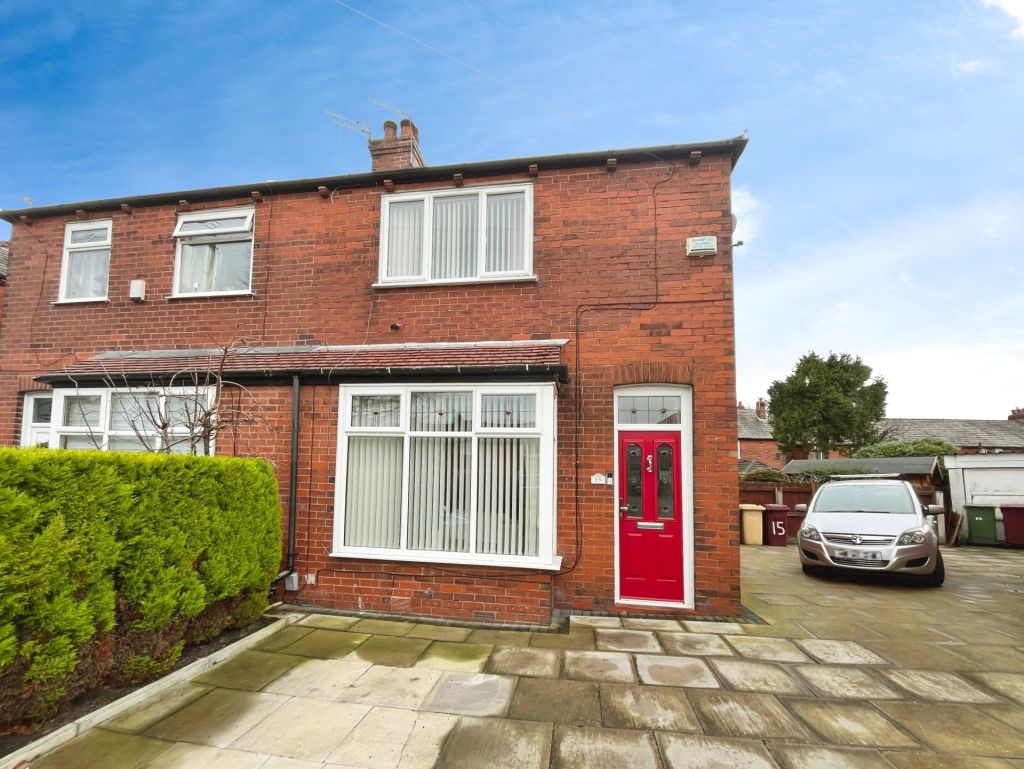 Castlewood Square, Tonge Park