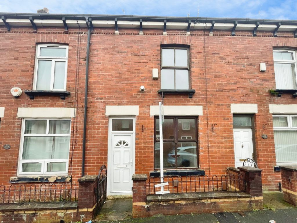 Victoria Grove, Heaton