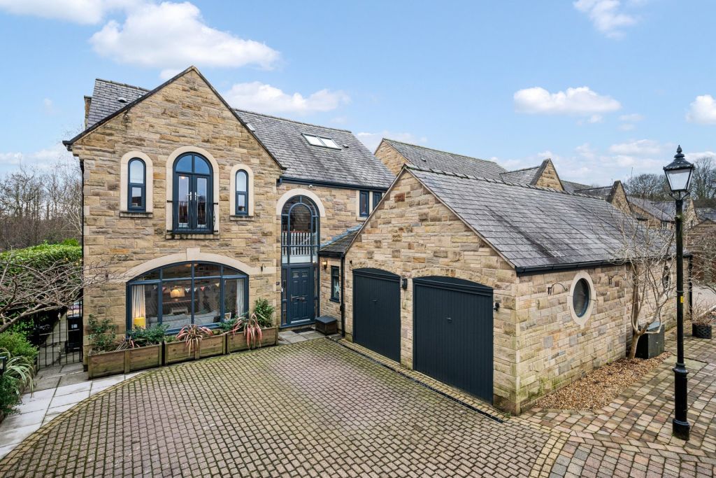 Hardcastle Gardens, Bradshaw