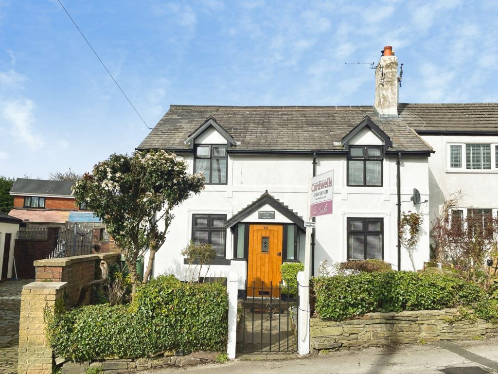 Stitch Mi Lane, Harwood