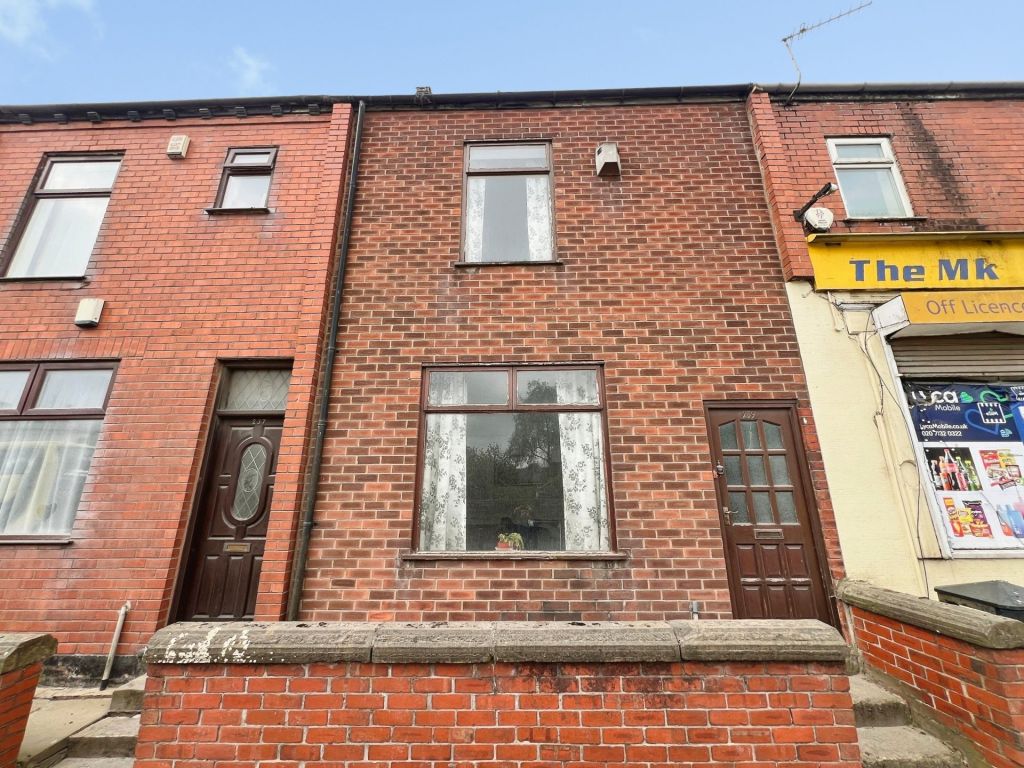 Manchester Road, Little Hulton – For sale by auction