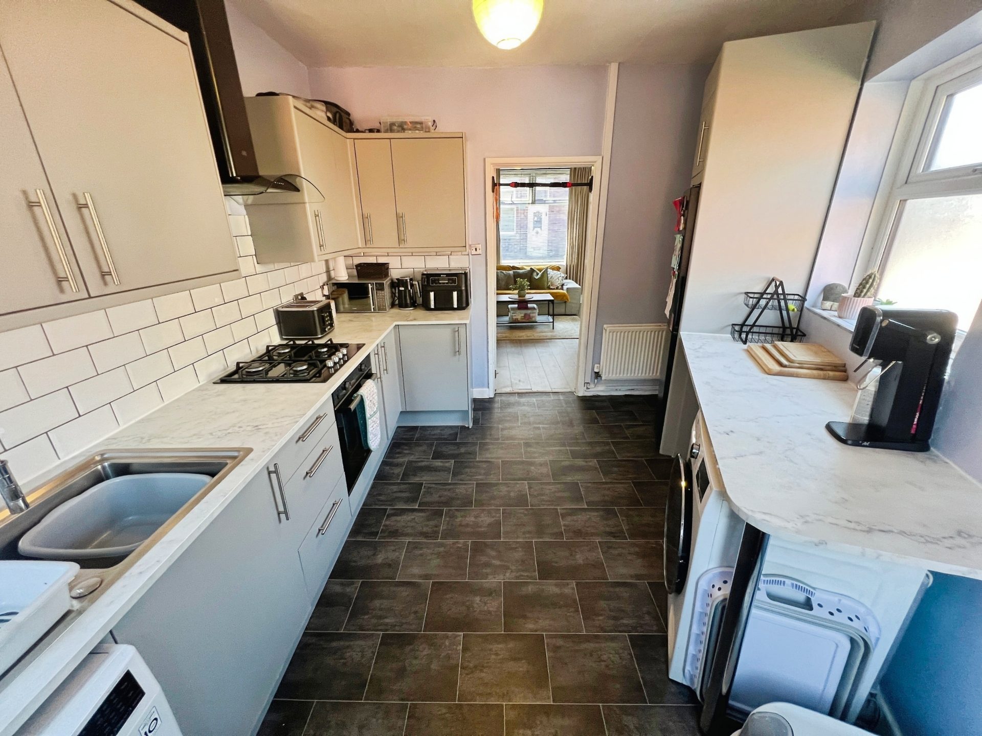 28451c88 Kitchen 202.jpg