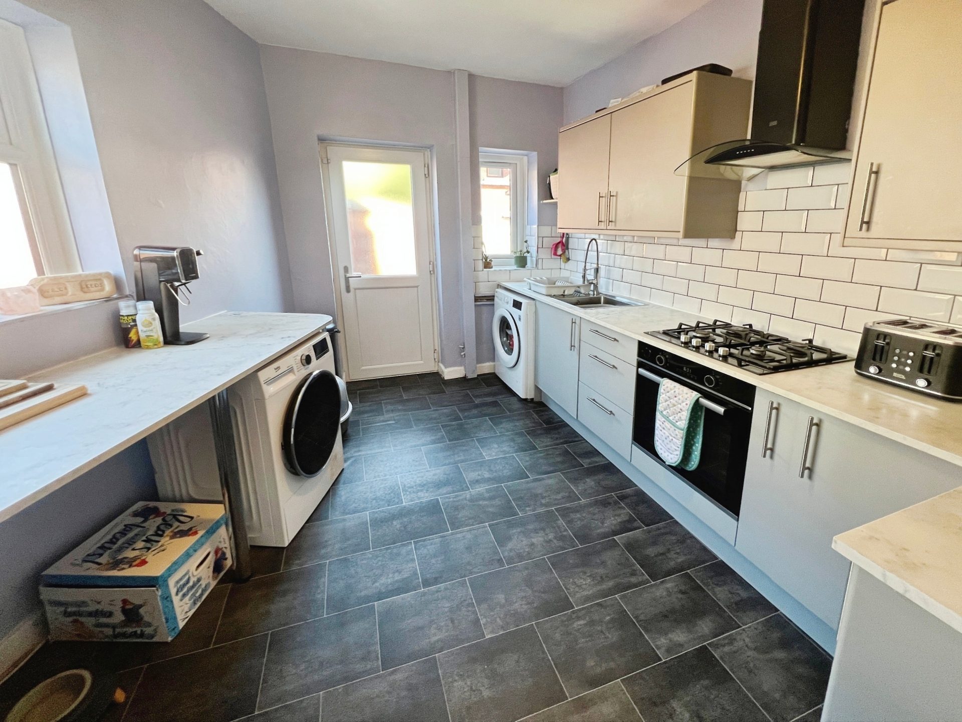 4a1d6573 Kitchen 201.jpg