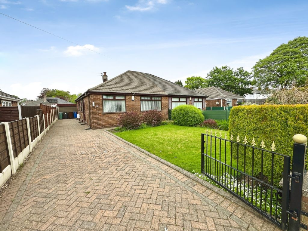 Lynmouth Close, Radcliffe