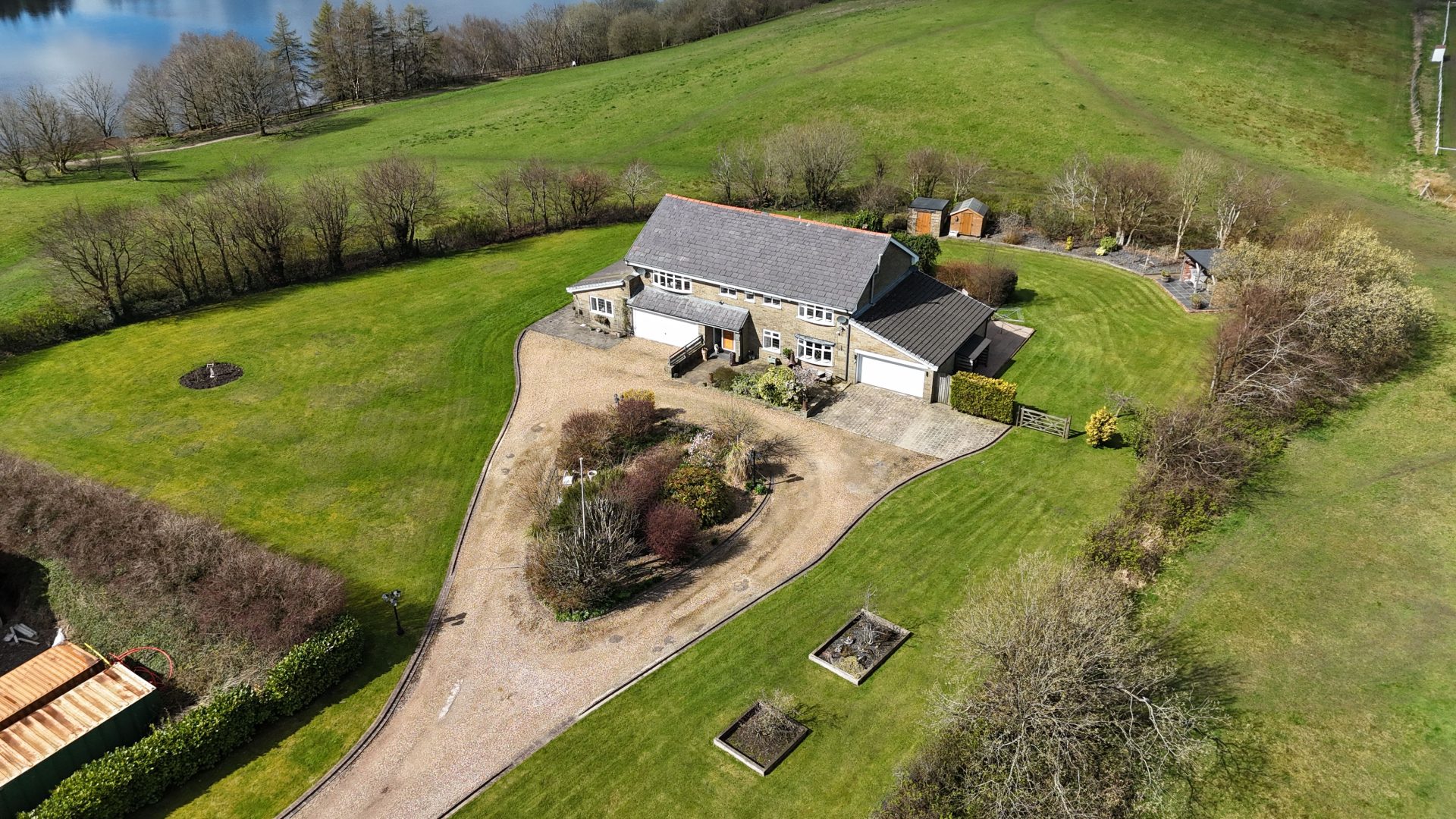 two-homes-one-opportunity-in-edgworth
