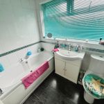 837edb10 Bathroom.jpg
